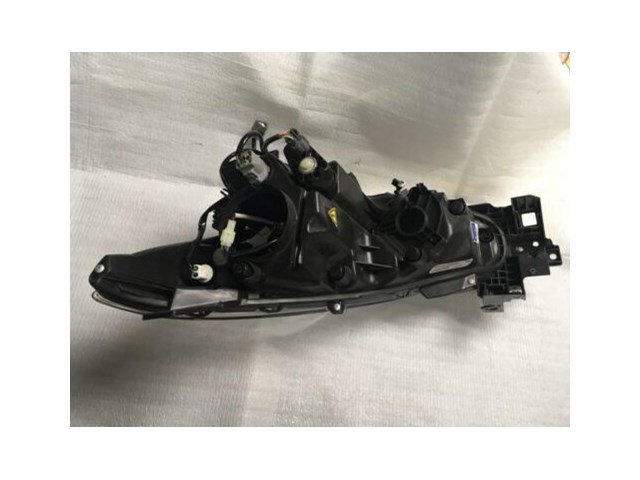 TYC 20-9537-01-1 Right Headlight Assembly for 2016 Mazda 3 MA2503145