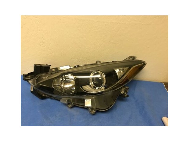 14 15 16 MAZDA 3 HATCHBACK & SEDAN HALOGEN HEADLIGHT LEFT DRIVER SIDE USED OEM