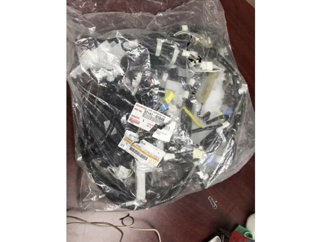 2014 To 2018 Toyota CAMRY Dash Wire Harness 82141-0XB40 82143-06430