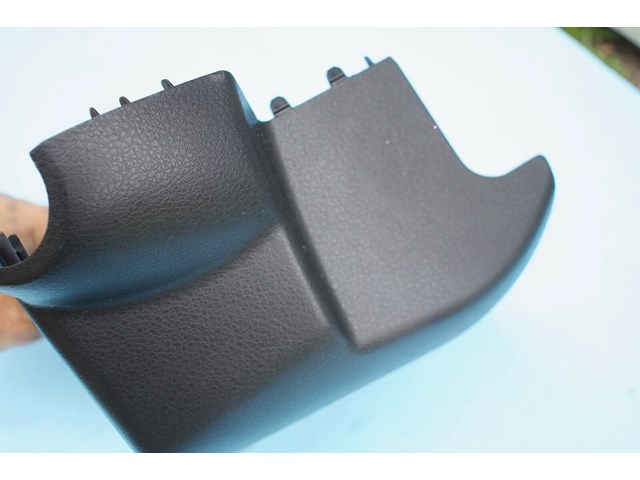 2005 Nissan Murano Steering Column Cover Lower Bezel Shroud Bottom OEM