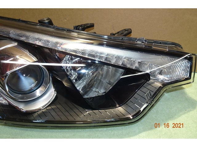 FORTE/FORTE-5/FORTE COUPE HEADLIGHT 2014-2015-2016 PASS SIDE OEM USED 92102A7210