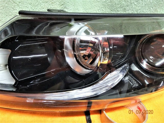 SPORTAGE KIA 2011-2013 LED HEADLIGHT DRIVERS SIDE W/BULBS OEM USED# 92101-3W-151