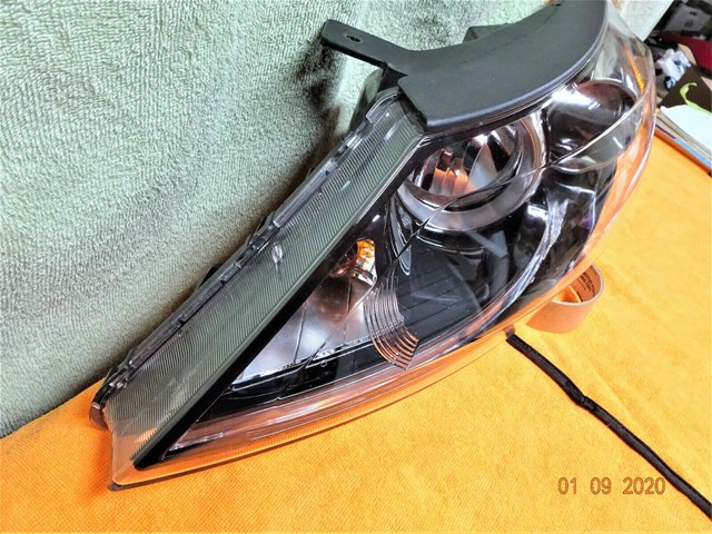 SPORTAGE KIA 2011-2013 LED HEADLIGHT DRIVERS SIDE W/BULBS OEM USED# 92101-3W-151