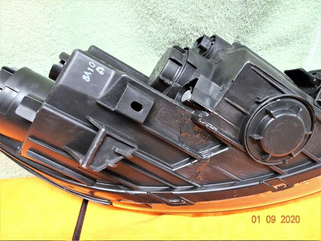 SPORTAGE KIA 2011-2013 LED HEADLIGHT DRIVERS SIDE W/BULBS OEM USED# 92101-3W-151