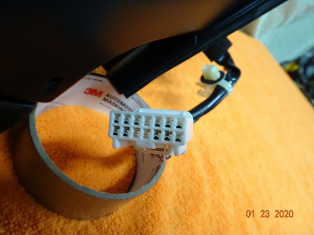 RIDGELINE 2018 MIRROR PASSENGER SIDE W/SENSOR/HEATED   OEM USED