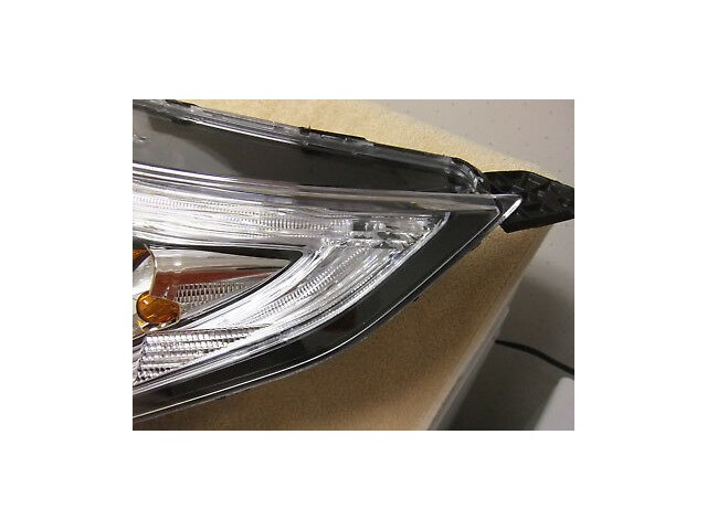 CRV  5-DOOR  2015-2016  HEADLIGHT  DRIVERS SIDE W/BULBS  OEM USED