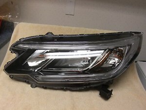 CRV  5-DOOR  2015-2016  HEADLIGHT  DRIVERS SIDE W/BULBS  OEM USED