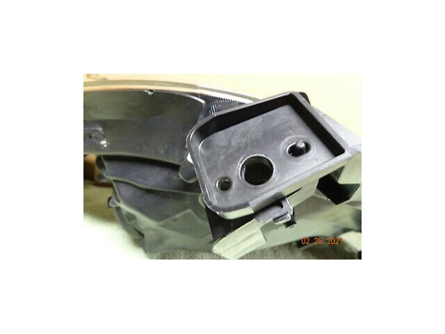 CRV  2012 - 2013 - 2014 HEADLIGHT PASS SIDE W/BULBS OEM USED 331-00T-OAA-01