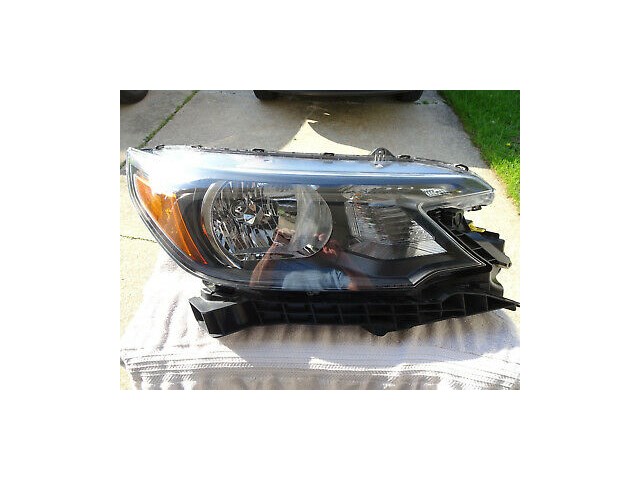 CRV  2012 - 2013 - 2014 HEADLIGHT PASS SIDE W/BULBS OEM USED 331-00T-OAA-01