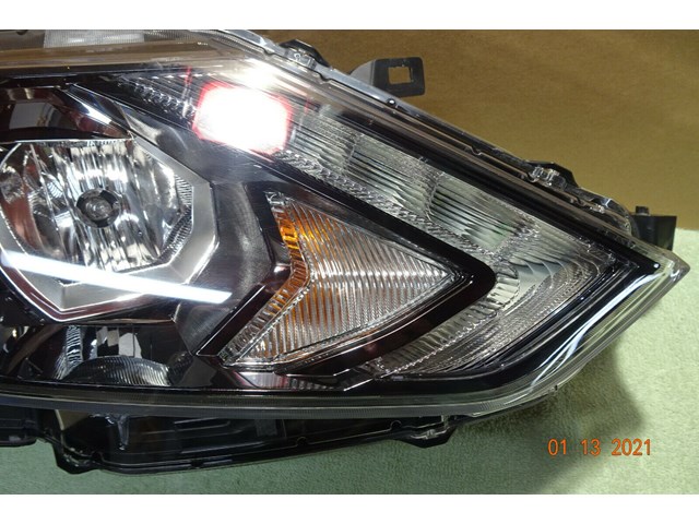 ROGUE NISSAN HEADLIGHT 2017-2019 PASSENGER SIDE OEM USED PART#26101-6MA0A
