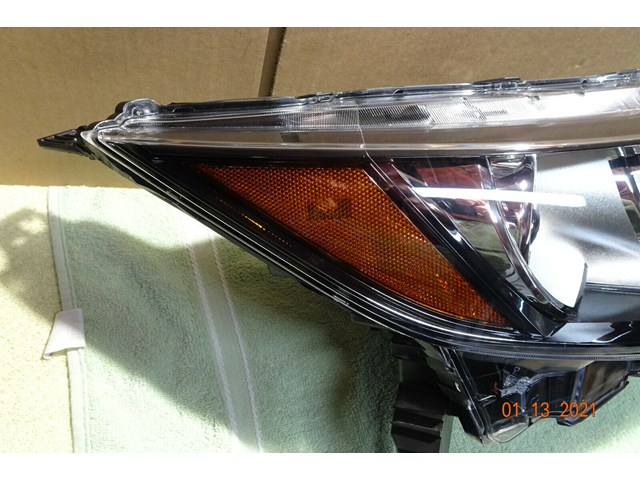 ROGUE NISSAN HEADLIGHT 2017-2019 PASSENGER SIDE OEM USED PART#26101-6MA0A