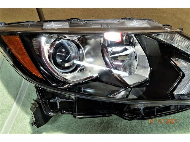 ROGUE NISSAN HEADLIGHT 2017-2019 PASSENGER SIDE OEM USED PART#26101-6MA0A