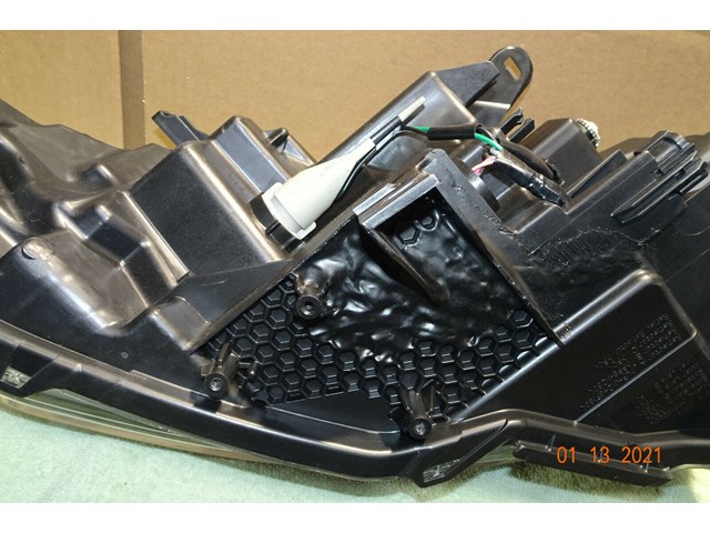 ROGUE NISSAN HEADLIGHT 2017-2019 PASSENGER SIDE OEM USED PART#26101-6MA0A