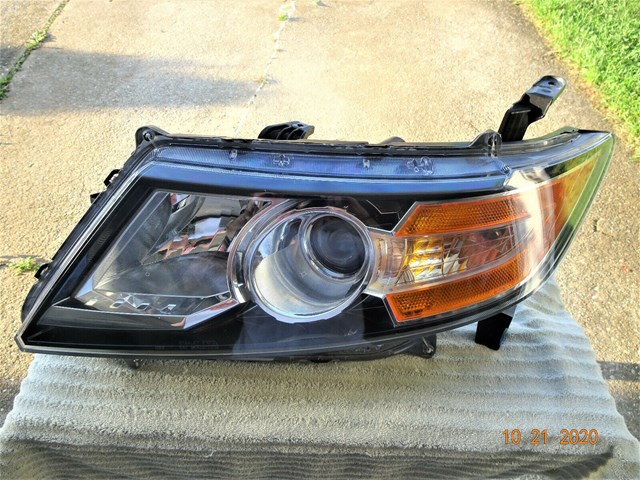 ODYSSEY HEADLIGHT 2014-2017 DRIVERS SIDE OEM USED PART# 33150-TK8-A02