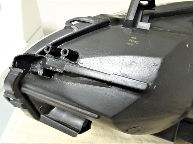 PRIUS  2012-2013-2014-2015 HEADLIGHT PASSENGER SIDE OEM USEDPART# 81130-47520