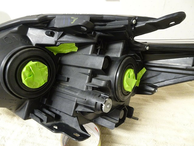 PRIUS  2012-2013-2014-2015 HEADLIGHT PASSENGER SIDE OEM USEDPART# 81130-47520