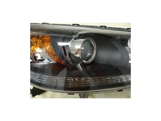 ACCORD  SEDAN HEADLIGHT 2013-2014-2015 PASSENGER SIDE WITH BULBS OEM  USED