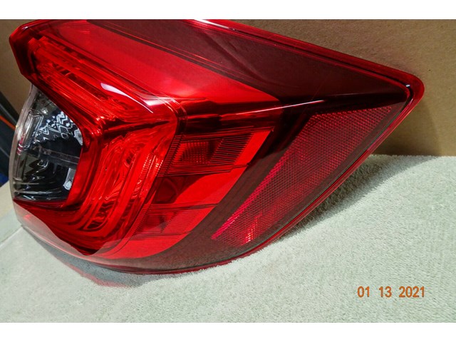 ACCORD SEDAN TAILLIGHT 2018-2019-2020 PASSENGER SIDE NONLED OEM USED 33500TVAA01