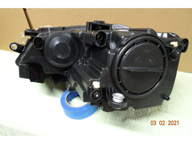 JETTA HEADLIGHT 2011- 2014 PASSENGER SIDE DEPO NEW WITH BULBS