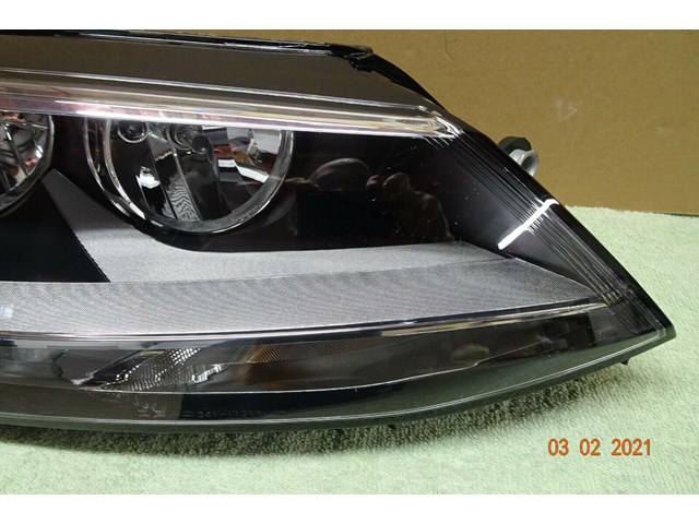 JETTA HEADLIGHT 2011- 2014 PASSENGER SIDE DEPO NEW WITH BULBS