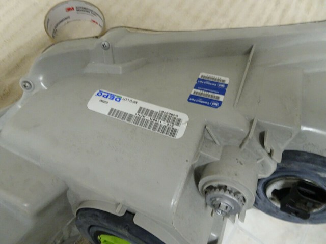 CAMRY HEADLIGHT PASSENGER SIDE 2007-2009 DEPO BRAND USED