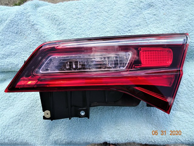 ACURA ILX ACR DECK LID  BACK UP  LIGHT ASSY. PASS. SIDE OEM USED # 34150-TX6-A11