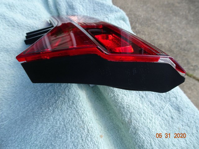 ACURA ILX ACR DECK LID  BACK UP  LIGHT ASSY. PASS. SIDE OEM USED # 34150-TX6-A11