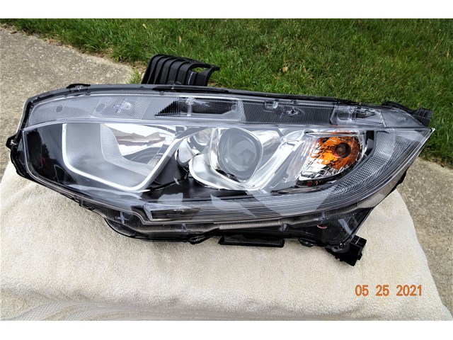 2016  - 2017 - 2018 - 2019 Honda Civic Headlight