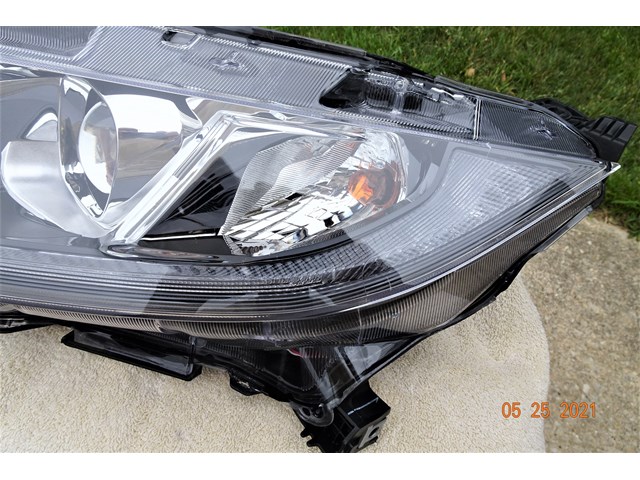 2016  - 2017 - 2018 - 2019 Honda Civic Headlight