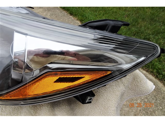 2015 Toyota Camry Headlight