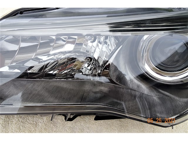 2015 Toyota Camry Headlight