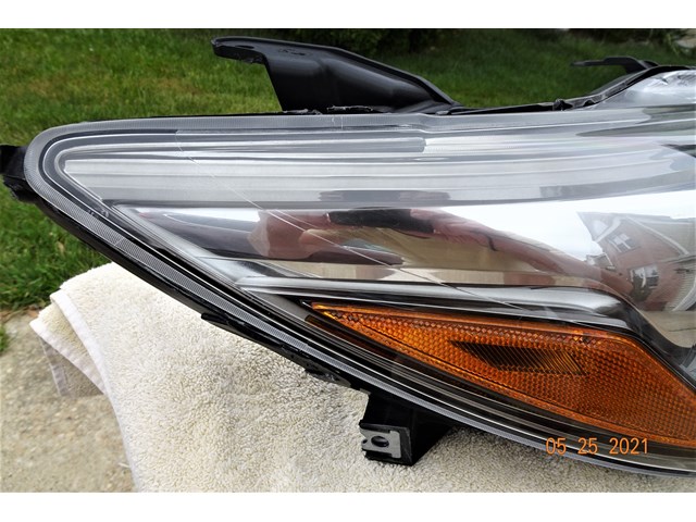 2015 Toyota Camry Headlight