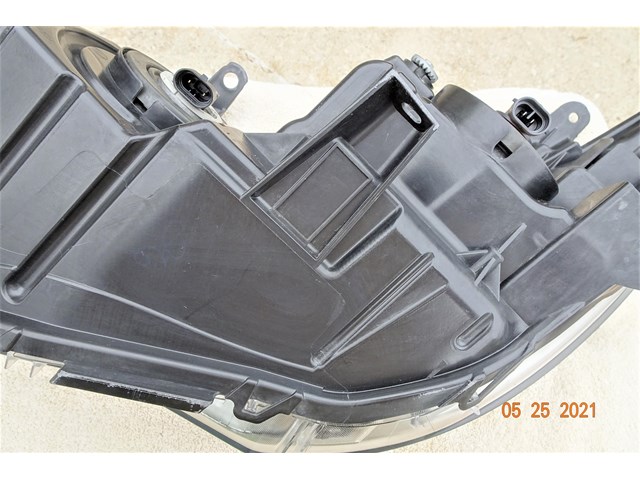 2015 Toyota Camry Headlight