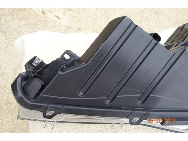 2015 Toyota Camry Headlight