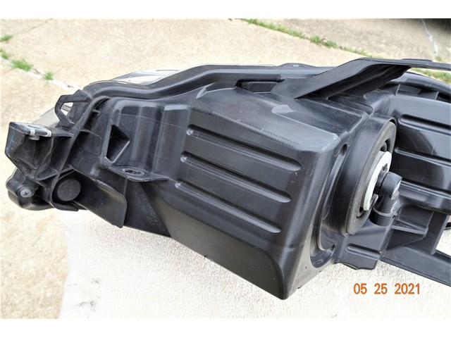 2015 Toyota Camry Headlight