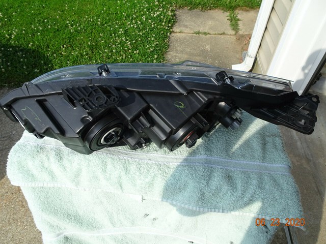 CIVIC SEDAN/COUPE/5DOOR 2016-2019 HEADLIGHT PASSENGER SIDE OEM USED#33100TBAA01 