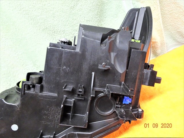 2014 x 2015 x 2016 x 2017  Mazda Mazda 6 Headlight   Models Sport, Touring, and 