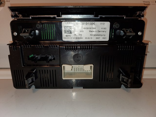 11-18 AUDI A8 D4 - REAR CLIMATE CONTROL / TEMP UNIT; 