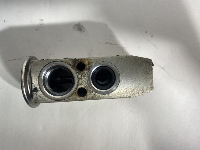 Nissan Altima Expansion Valve Part # 92200-6N205 / A75000A5200000