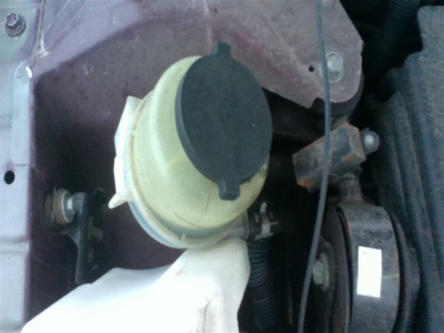2005 Toyota Camry Power Steering Fluid Reservoir