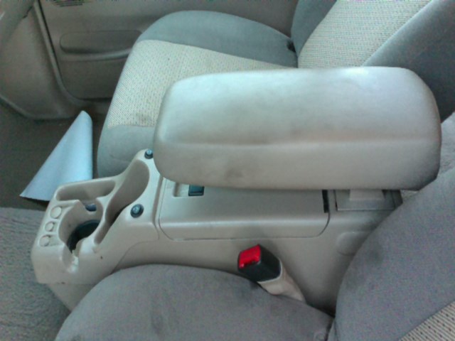 1998 Mazda B4000 Center Console