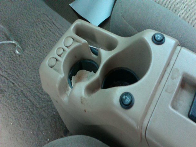 1998 Mazda B4000 Center Console