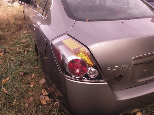 2007-2012 NISSAN ALTIMA DRIVERS TAIL LIGHT BRAKE LT