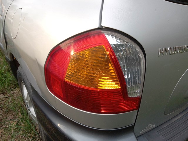 2002 2003 2004 Hyundai Santa Fe Tail Light Driver Left Side