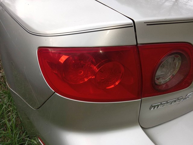 2004 2005 2006 Mazda Mazda 3 Drivers Tail Light Left Brake