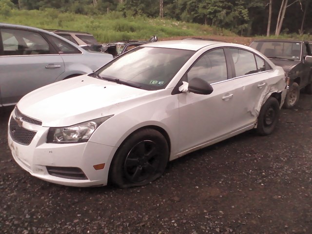 CHEVY CRUZE OUTER PASSENGER TAIL BRAKE LIGHT