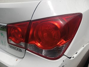 CHEVY CRUZE OUTER PASSENGER TAIL BRAKE LIGHT