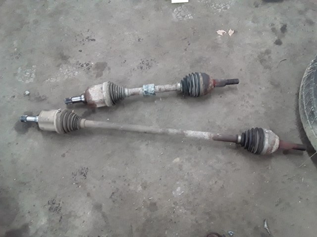 2010 Dodge Grand Caravan Axle Shaft