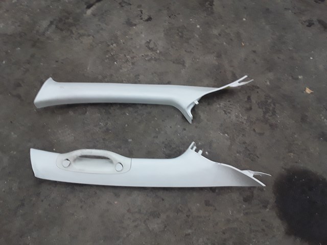 2010 Dodge Grand Caravan A Pillar