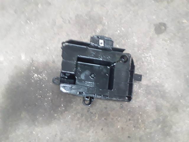 2010 Dodge Grand Caravan Battery Tray